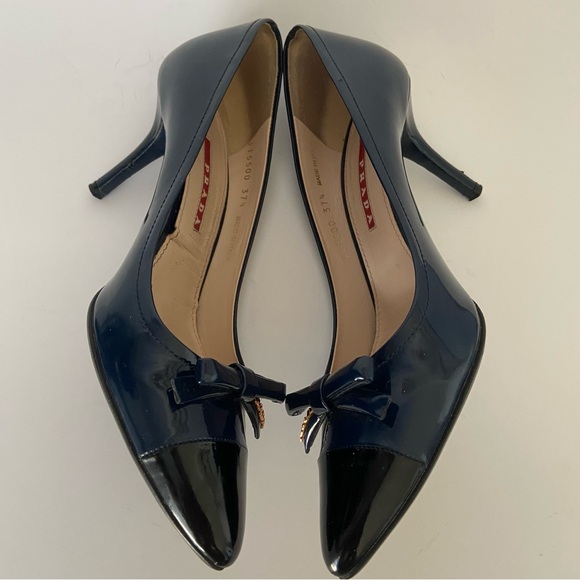 Prada Pointed toe Patent Leather Stiletto Heels Pumps with Bow - Picture 4 of 14